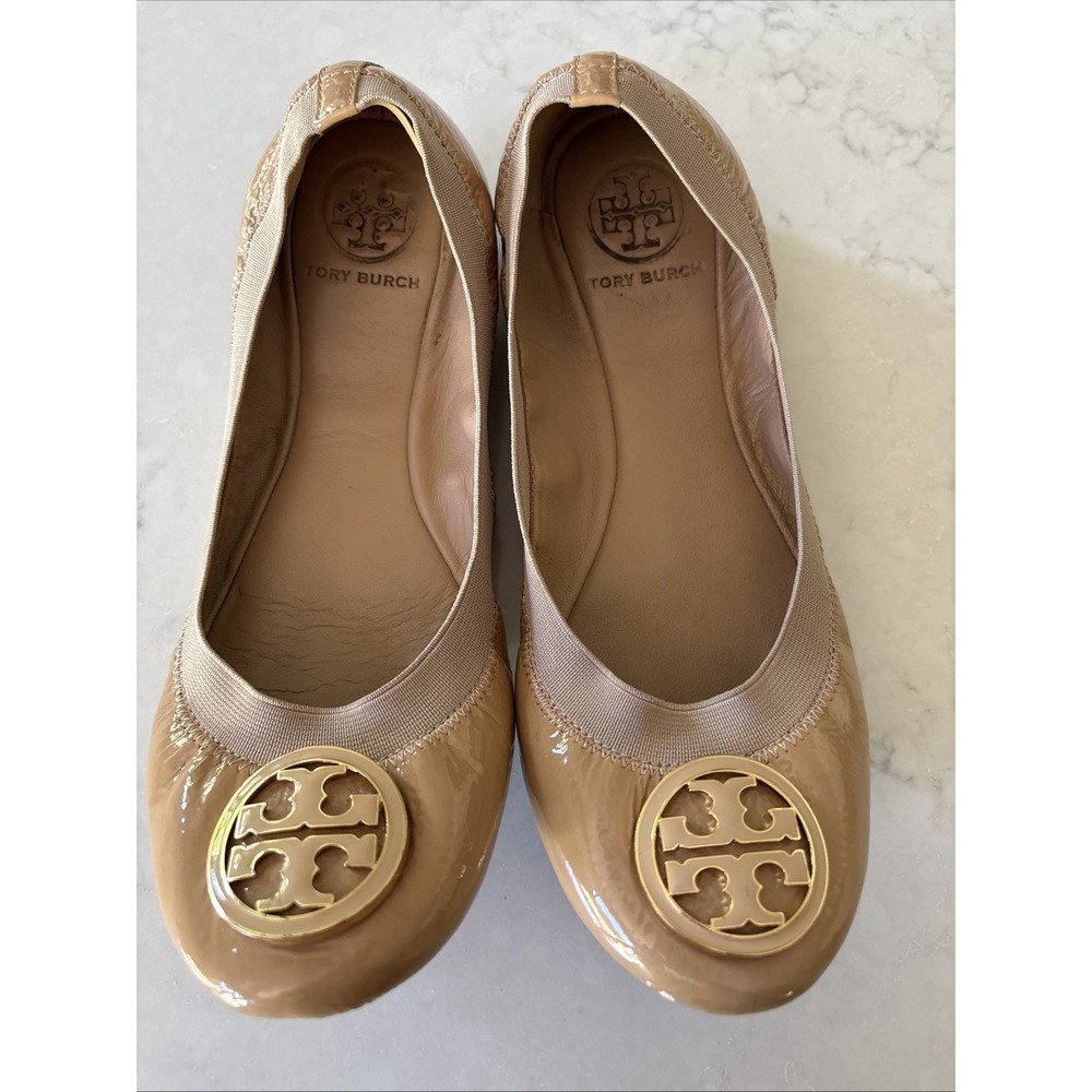 Tory Burch Caroline Nude Tan Patent Leather Ballerina Flats Sleepies Logo 7.5 M